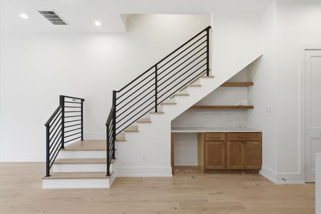 813A Lawrence Street, Houston, TX 77007