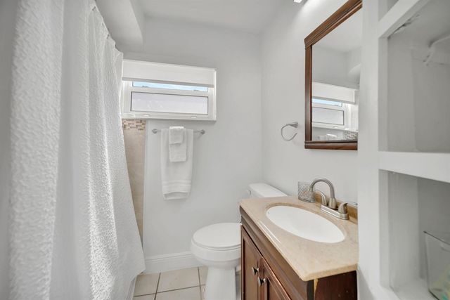 2724 NE 14th Street 3, Fort Lauderdale, FL 33304
