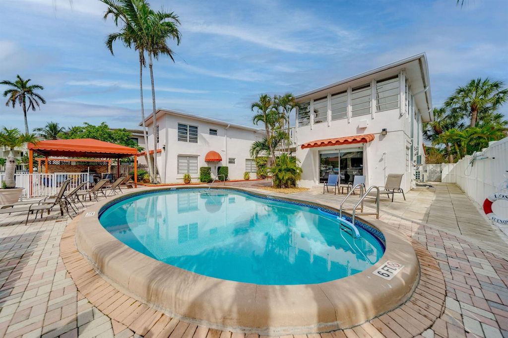 2724 NE 14th Street 3, Fort Lauderdale, FL 33304