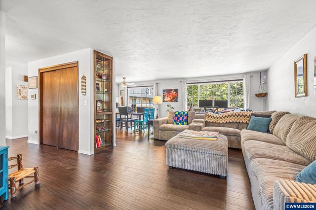 3457 Terrace Dr NW, Albany, OR 97321