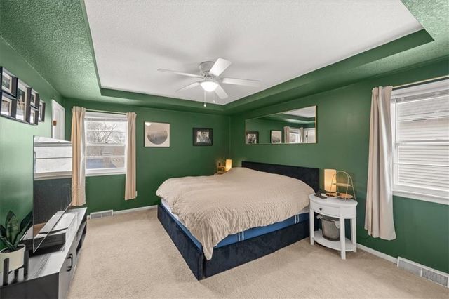 9105 England Street, Overland Park, KS 66212