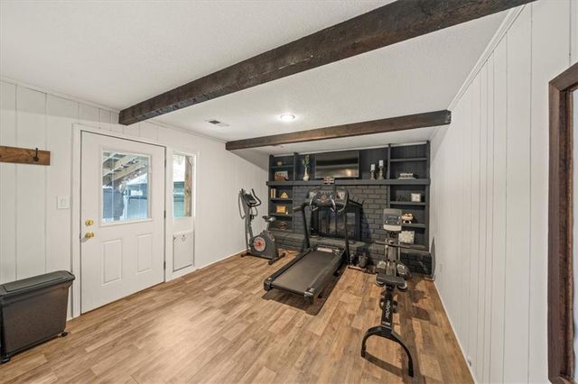 9105 England Street, Overland Park, KS 66212