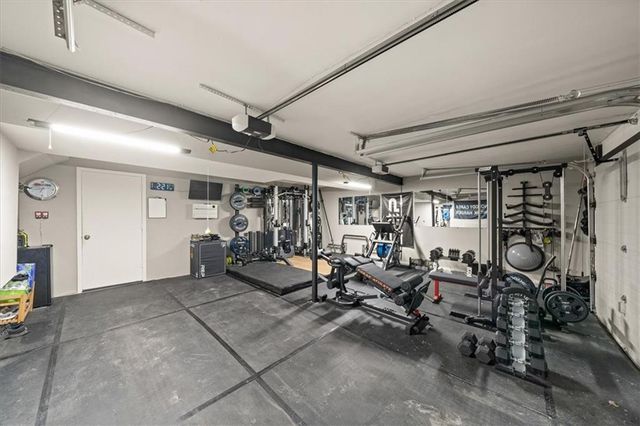 9105 England Street, Overland Park, KS 66212