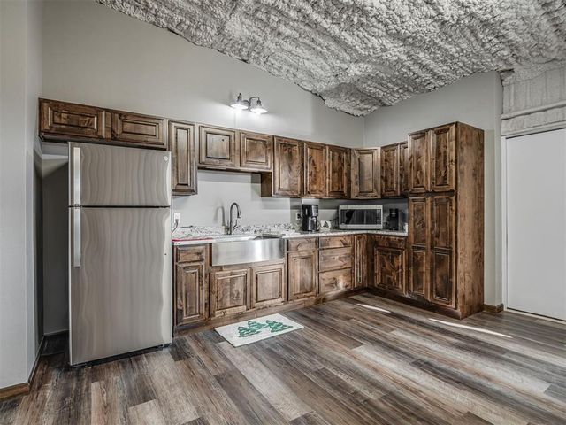 407 Burntwood Dr, Tuttle, OK 73089