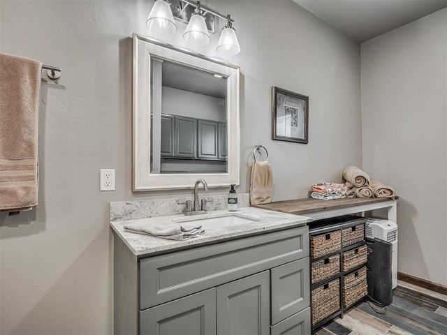 407 Burntwood Dr, Tuttle, OK 73089