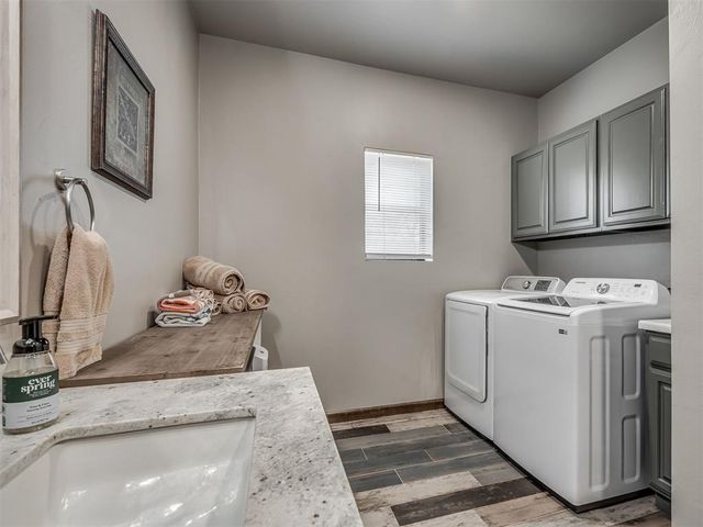 407 Burntwood Dr, Tuttle, OK 73089