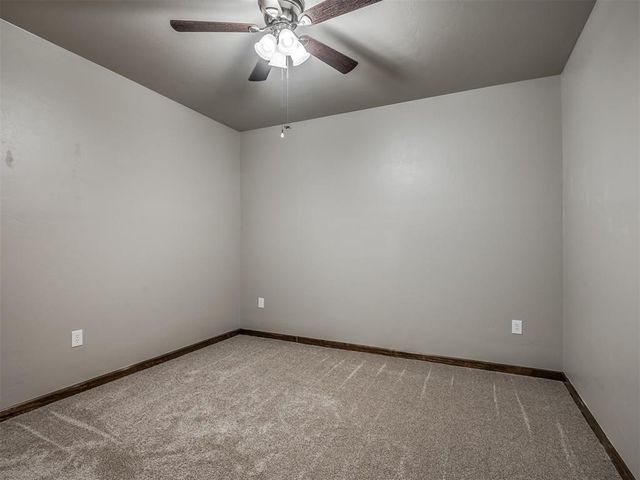 407 Burntwood Dr, Tuttle, OK 73089