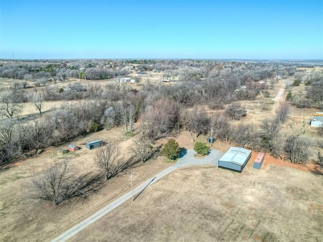 407 Burntwood Dr, Tuttle, OK 73089
