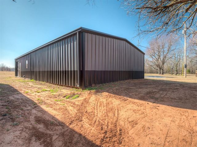 407 Burntwood Dr, Tuttle, OK 73089