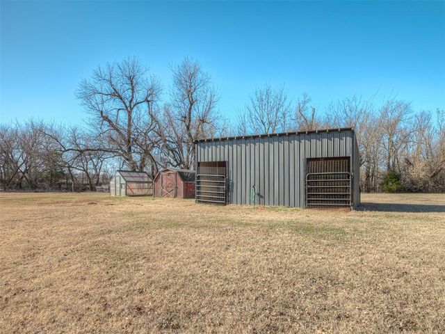 407 Burntwood Dr, Tuttle, OK 73089