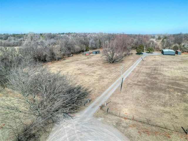 407 Burntwood Dr, Tuttle, OK 73089