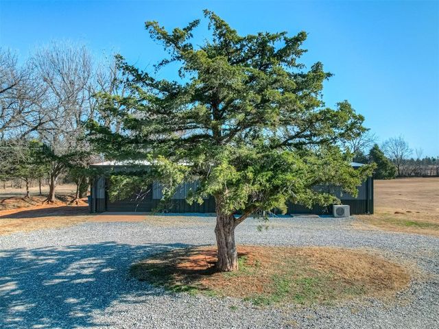 407 Burntwood Dr, Tuttle, OK 73089