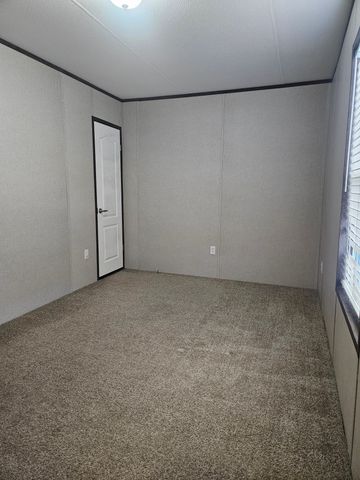 6501 W Hwy 199 6511, Springtown, TX 76082