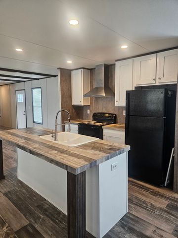 6501 W Hwy 199 6511, Springtown, TX 76082