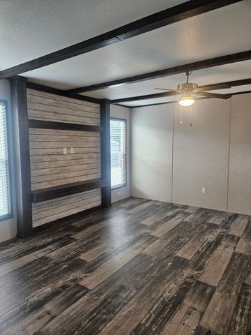 6501 W Hwy 199 6511, Springtown, TX 76082