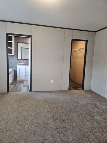 6501 W Hwy 199 6511, Springtown, TX 76082