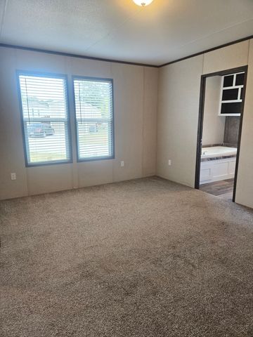 6501 W Hwy 199 6511, Springtown, TX 76082
