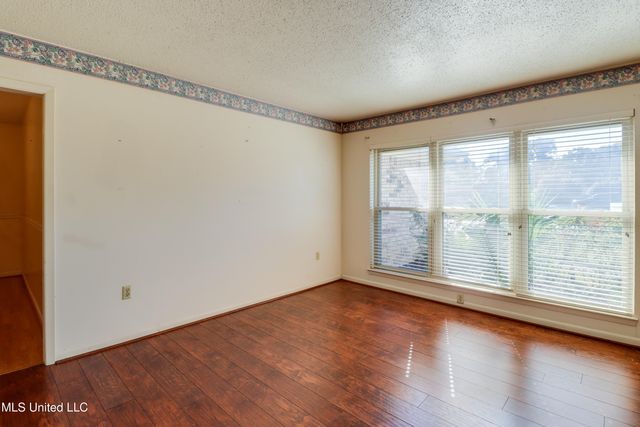 2408 Sunkist Country Club Road, Biloxi, MS 39532