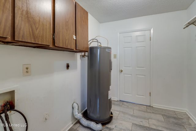 2408 Sunkist Country Club Road, Biloxi, MS 39532