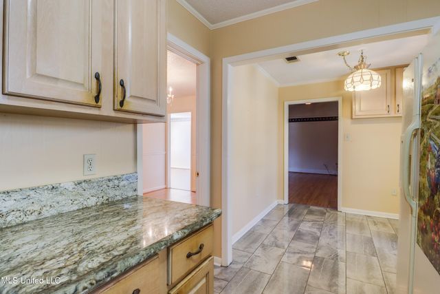 2408 Sunkist Country Club Road, Biloxi, MS 39532