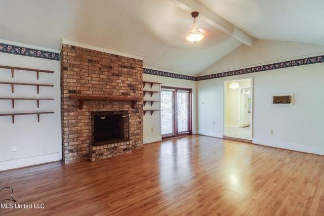 2408 Sunkist Country Club Road, Biloxi, MS 39532