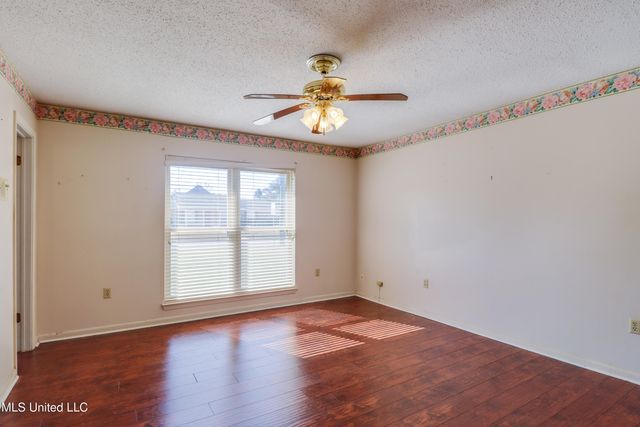 2408 Sunkist Country Club Road, Biloxi, MS 39532