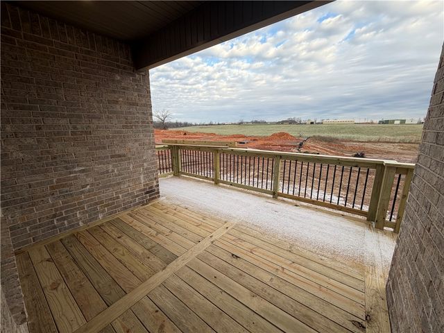 7014 SW Orange Avenue, Bentonville, AR 72713