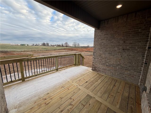 7014 SW Orange Avenue, Bentonville, AR 72713