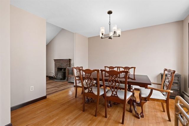 213 Henshaw St, Leicester, MA 01524