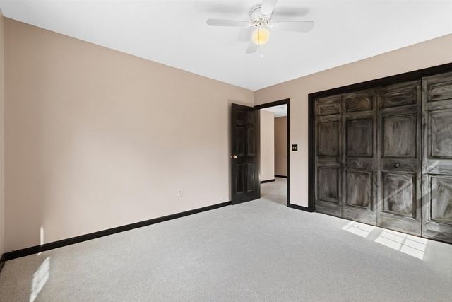 213 Henshaw St, Leicester, MA 01524