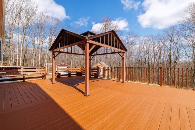 213 Henshaw St, Leicester, MA 01524