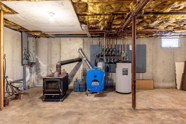 213 Henshaw St, Leicester, MA 01524