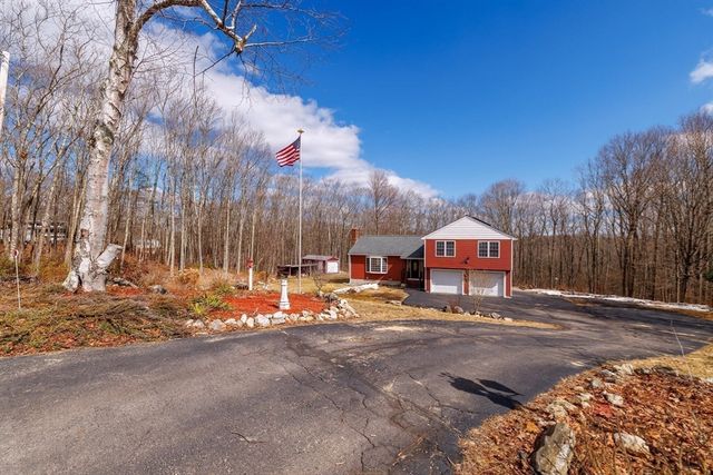 213 Henshaw St, Leicester, MA 01524