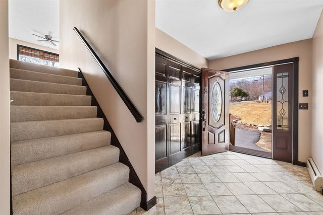 213 Henshaw St, Leicester, MA 01524