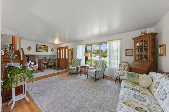 16401 Leslie Ann Drive, Tinley Park, IL 60477