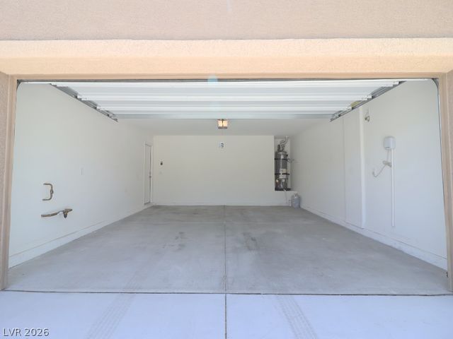 513 Abrazar Avenue, North Las Vegas, NV 89081