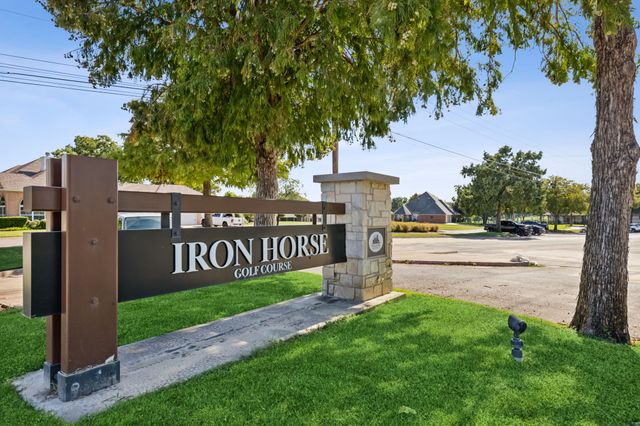 5516 Greenview Court, North Richland Hills, TX 76148