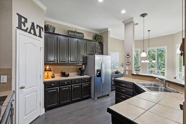 5516 Greenview Court, North Richland Hills, TX 76148
