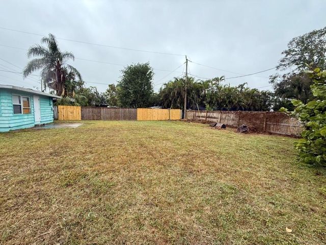 2155 WEBBER STREET, Sarasota, FL 34239