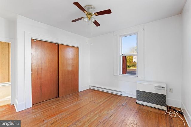 111 S HIGH STREET, Edinburg, VA 22824