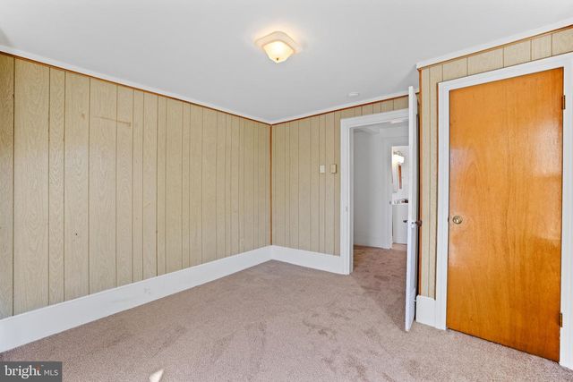 111 S HIGH STREET, Edinburg, VA 22824