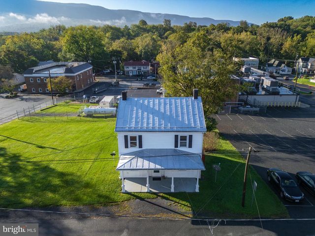 111 S HIGH STREET, Edinburg, VA 22824
