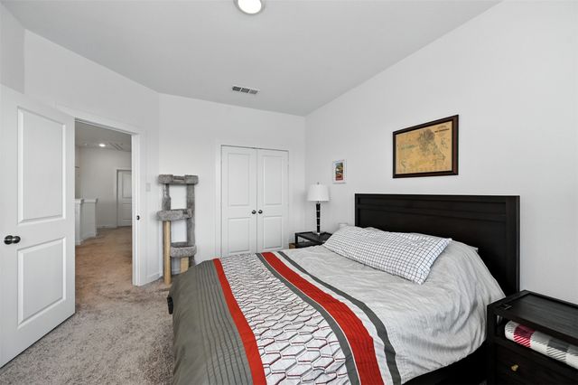 6489 Iron Horse Boulevard, North Richland Hills, TX 76180