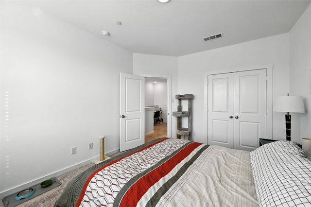 6489 Iron Horse Boulevard, North Richland Hills, TX 76180