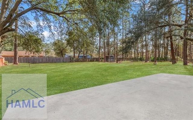 1076 Live Oak Drive, Hinesville, GA 31310