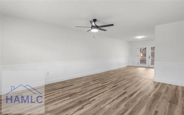 1076 Live Oak Drive, Hinesville, GA 31310