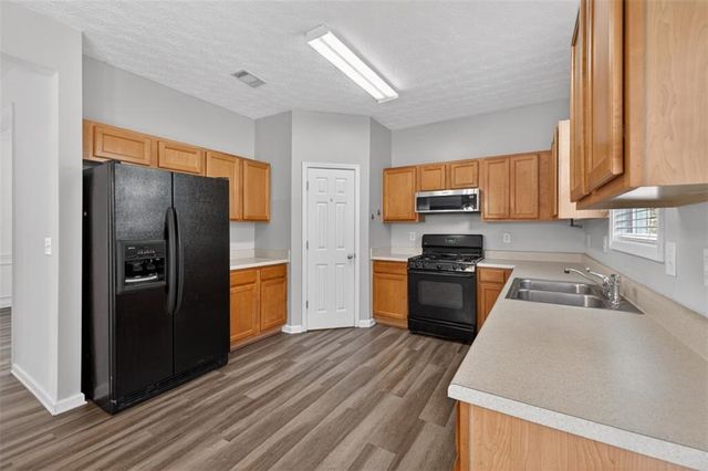 4160 Plantation Mill Drive, Buford, GA 30519