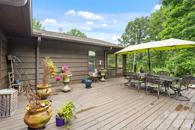 2915 Old Stage Road, Gastonia, NC 28052