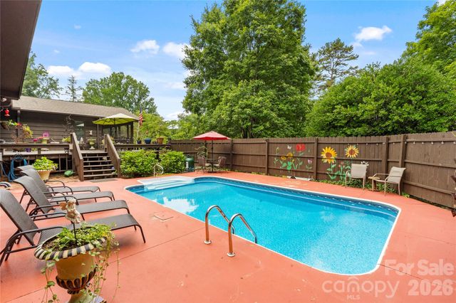 2915 Old Stage Road, Gastonia, NC 28052