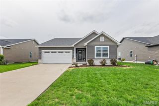 811 Topaz Court, Mascoutah, IL 62258